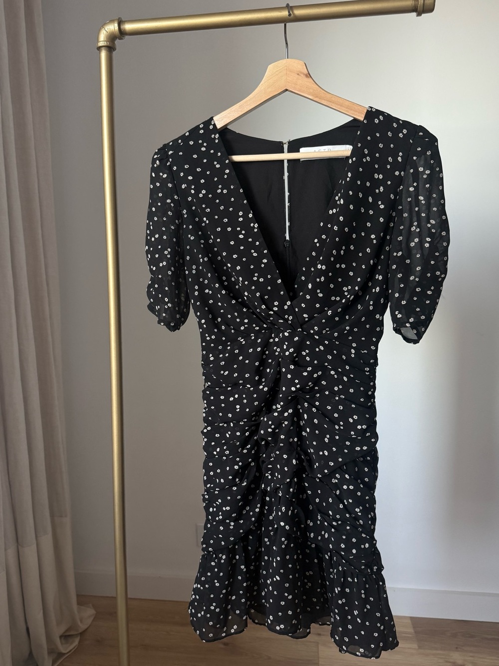 ASTR the Label Black Mini Dress White Flower Ruffle XS